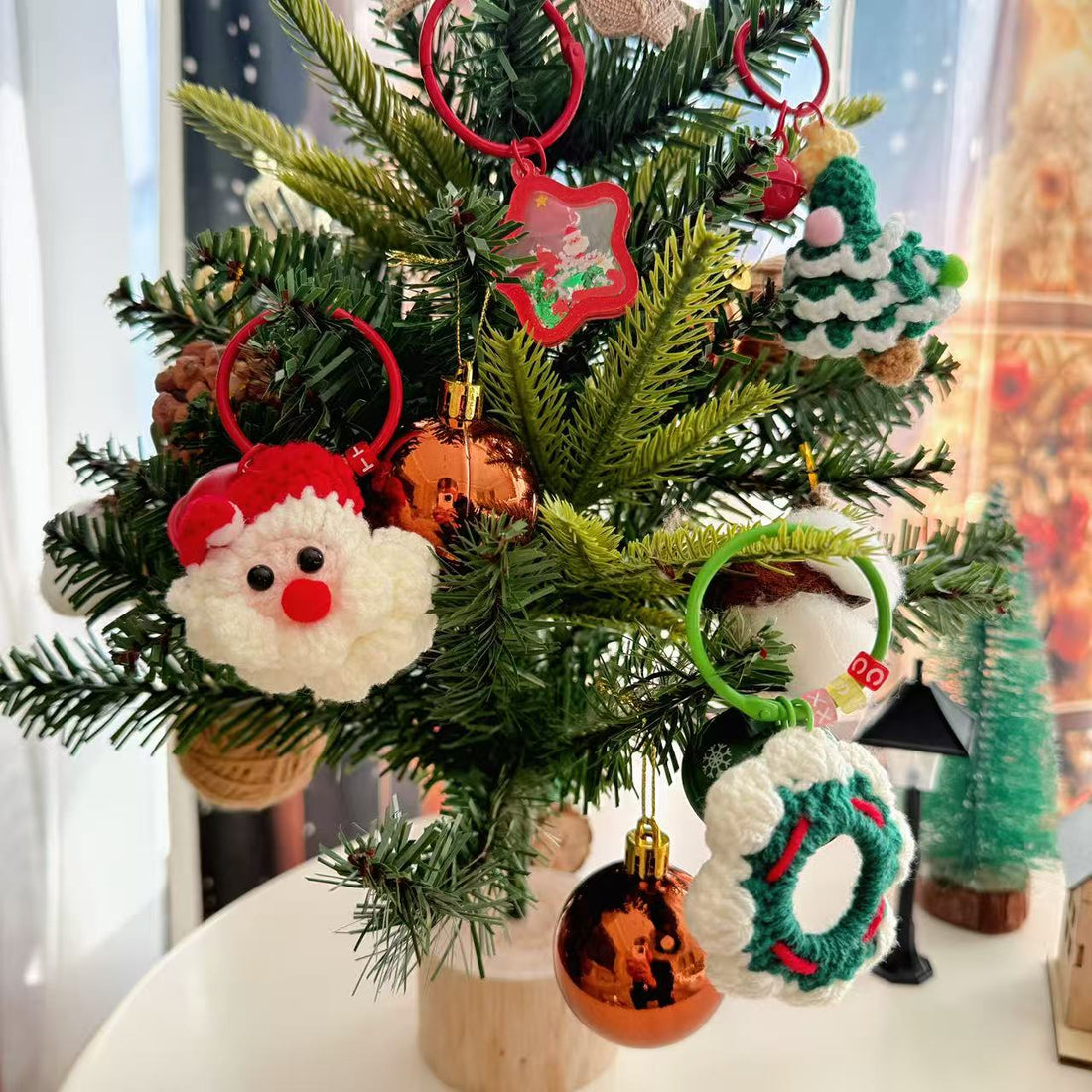 WOVEN / KNIT Christmas Ornament