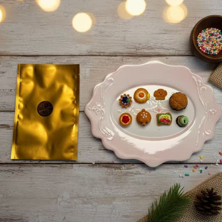 YUNIVERSO MINI MYSTERY GOLD BAG - Blind Bag Edition